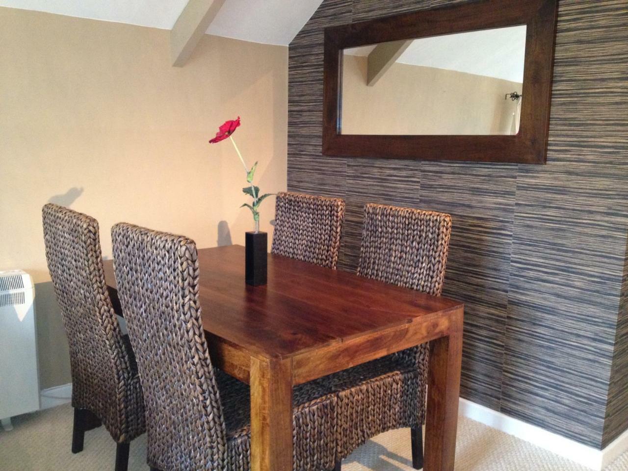 Beaconsfield Farm Apartment Wells Room photo